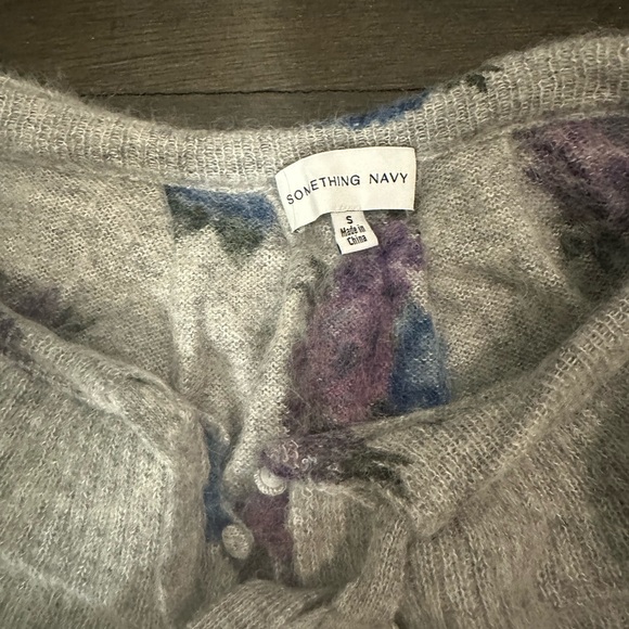 Something Navy Floral Sweater Size s - Picture 2 of 4